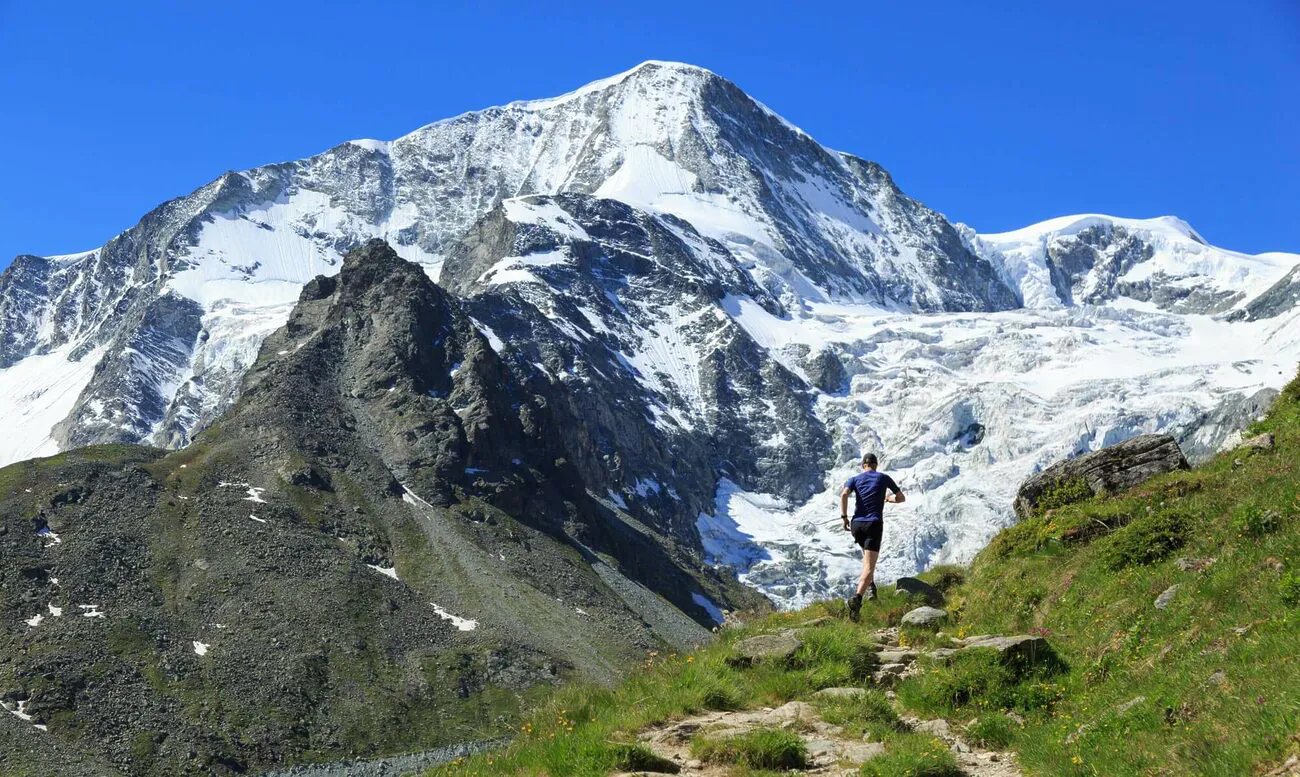 Impression aus der Schweizer Natur – Outdoor Explorer: Hochwertige Outdoor-Produkte für Wandern, Camping und Abenteuer.
