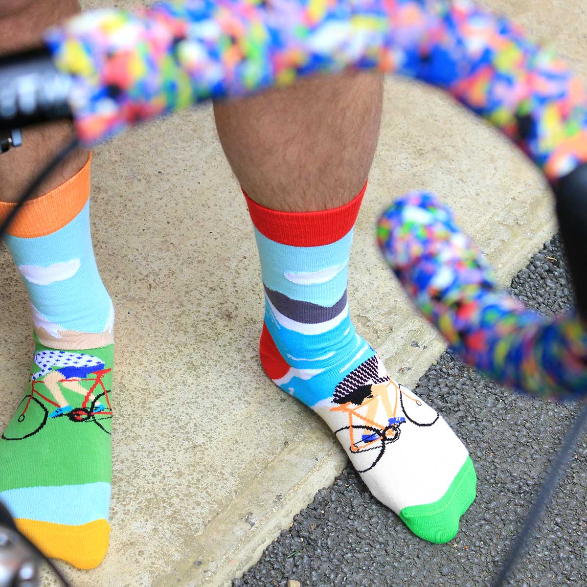 United Oddsocks On Your Bike 39-46, Socken-Geschenkbox für Velofans, produktansicht 2